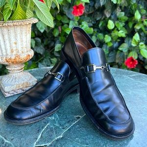 Gucci Classic Leather Loafer Size 9.